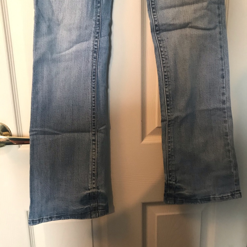 Love Hurts Jeans - Picture 5 of 6